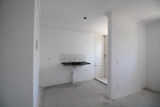 Cozinha de apartamento para alugar com 2 quartos, 42m² em Taquara, Rio de Janeiro