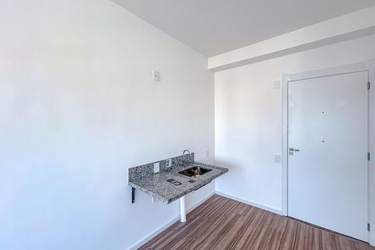 Cozinha de apartamento para alugar com 1 quarto, 26m² em Penha de França, São Paulo