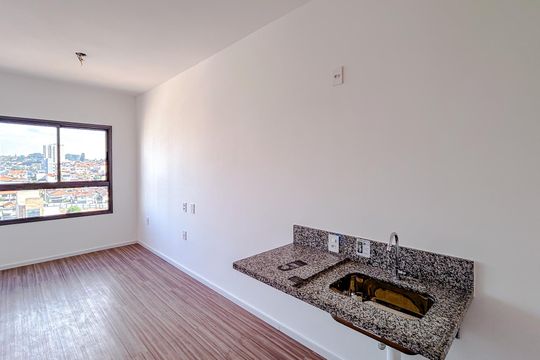 Cozinha de apartamento para alugar com 1 quarto, 26m² em Penha de França, São Paulo