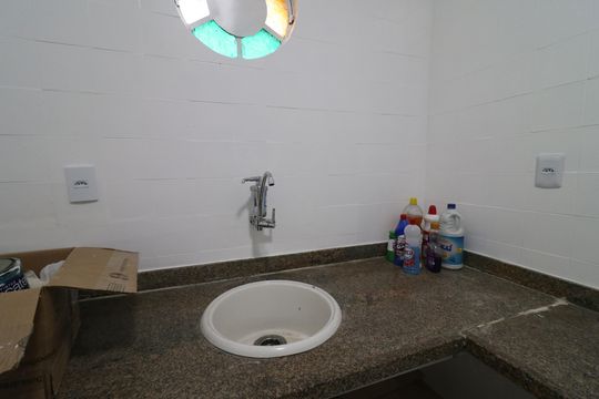 Cozinha de apartamento para alugar com 3 quartos, 84m² em Tauá, Rio de Janeiro