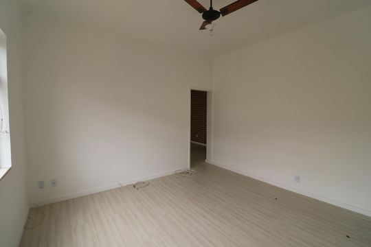 Sala de apartamento para alugar com 3 quartos, 84m² em Tauá, Rio de Janeiro