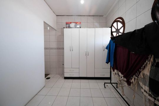 Suíte de casa à venda com 3 quartos, 270m² em Jardim Danfer, São Paulo
