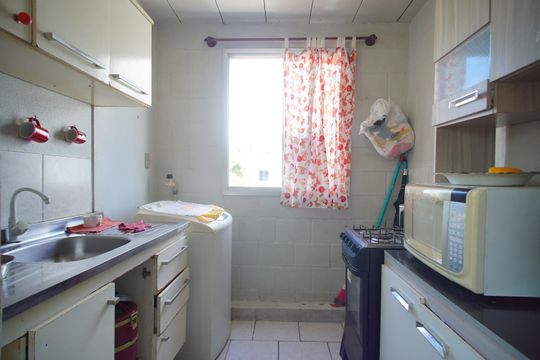 Cozinha de apartamento à venda com 2 quartos, 45m² em Rio dos Sinos, São Leopoldo