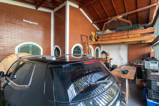 Garagem de casa à venda com 2 quartos, 141m² em Ponte Preta, Campinas
