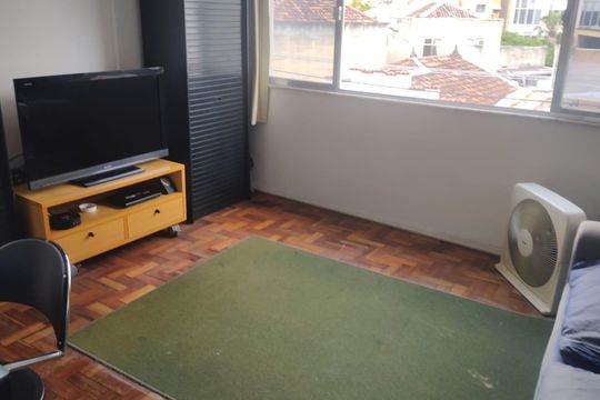 Sala de apartamento à venda com 2 quartos, 65m² em Centro, Niterói