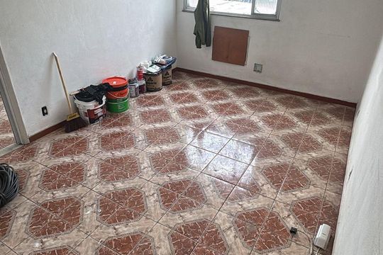 Sala de apartamento à venda com 1 quarto, 60m² em Penha Circular, Rio de Janeiro