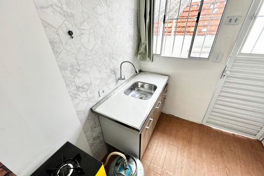 Sala/Quarto/Cozinha de kitnet/studio para alugar com 1 quarto, 20m² em Vila Roque, São Paulo