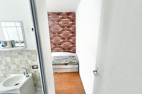 Corredor de kitnet/studio para alugar com 1 quarto, 20m² em Vila Roque, São Paulo