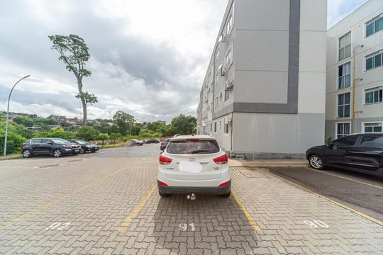 Garagem de apartamento para alugar com 2 quartos, 45m² em Cecília, Viamão