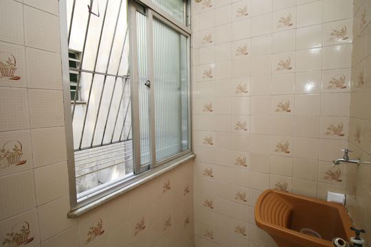 Área de Serviço de apartamento à venda com 2 quartos, 60m² em Olaria, Rio de Janeiro