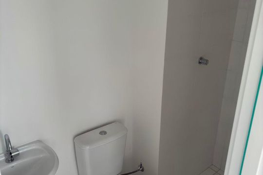 Apartamento à venda com 2 quartos, 38m² em Vila Carmosina, São Paulo