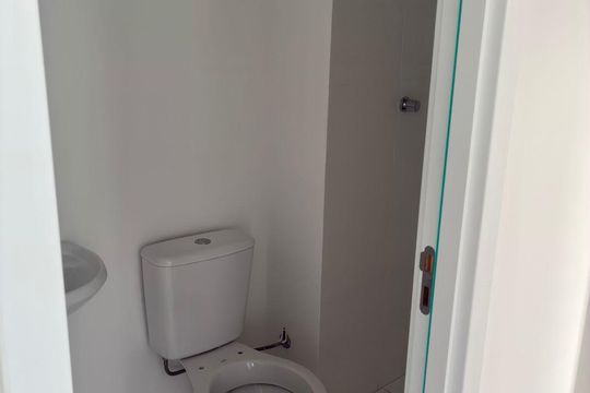 Apartamento à venda com 2 quartos, 38m² em Vila Carmosina, São Paulo