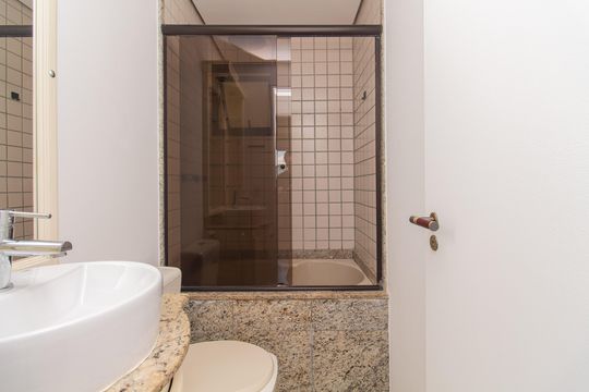 Banheiro de apartamento para alugar com 4 quartos, 164m² em Vila Mariana, São Paulo