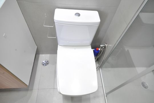 Banheiro de apartamento à venda com 2 quartos, 43m² em Vila Gustavo, São Paulo