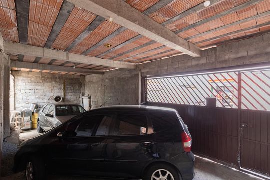 Garagem de casa para alugar com 2 quartos, 300m² em Limoeiro, São Paulo