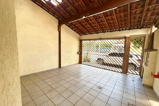 Garagem de casa para alugar com 2 quartos, 110m² em Vila Barros, Guarulhos