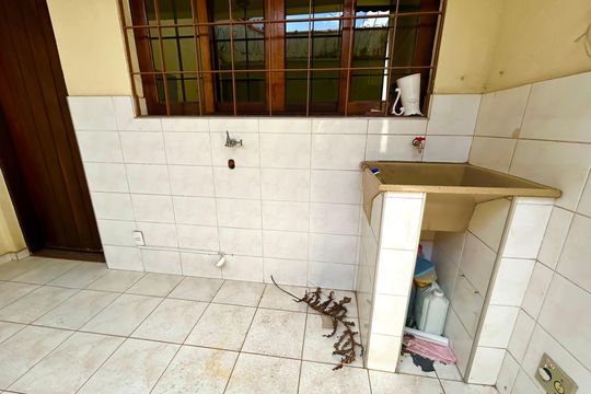 Área de Serviço de casa para alugar com 2 quartos, 110m² em Vila Barros, Guarulhos