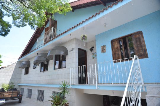 Garagem de casa à venda com 3 quartos, 230m² em Vila Homero Thon, Santo André