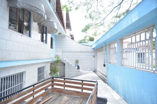 Garagem de casa à venda com 3 quartos, 230m² em Vila Homero Thon, Santo André