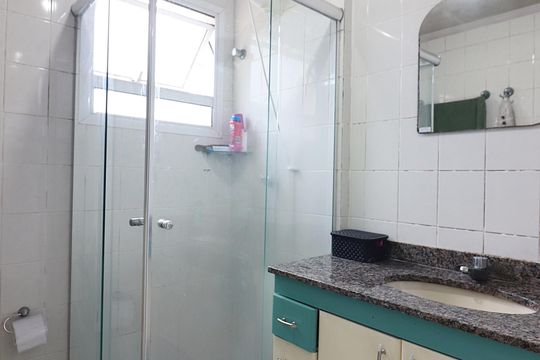 Banheiro Social de apartamento à venda com 2 quartos, 70m² em Jardim das Acacias, São Bernardo do Campo