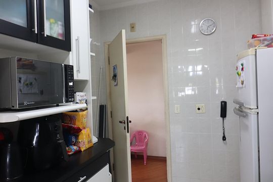 Cozinha e Área de Serviço de apartamento à venda com 2 quartos, 70m² em Jardim das Acacias, São Bernardo do Campo