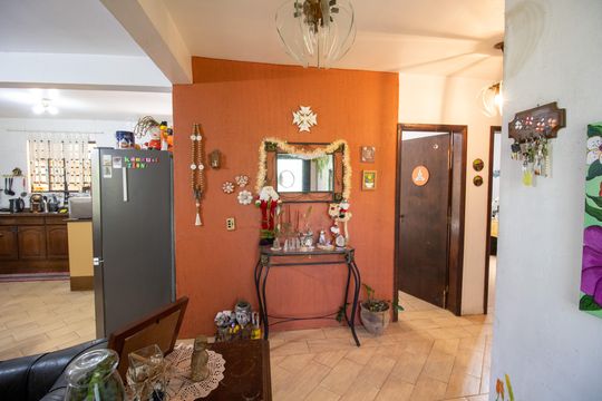 Sala de casa à venda com 3 quartos, 100m² em Vila Nova, Porto Alegre