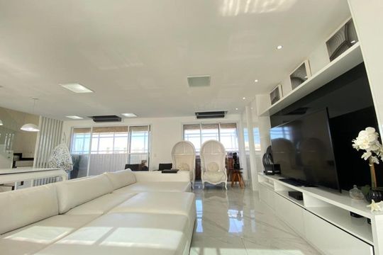 Apartamento para alugar com 4 quartos, 289m² em Parque Enseada, Guarujá