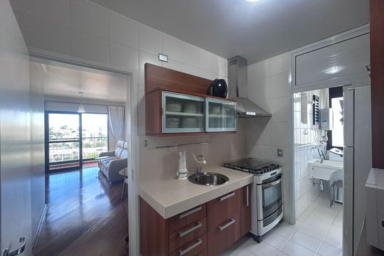 Cozinha de apartamento à venda com 2 quartos, 81m² em Campo Belo, São Paulo