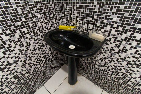 Banheiro de casa para alugar com 1 quarto, 40m² em Parada Xv de Novembro, São Paulo