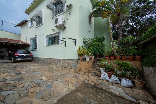 GARAGEM de casa à venda com 4 quartos, 480m² em Prado, Belo Horizonte