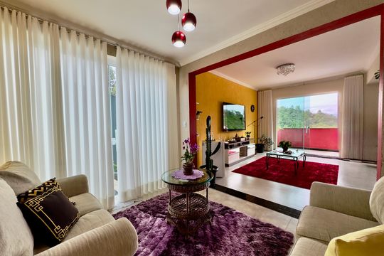 Casa para alugar com 5 quartos, 980m² em Macacos, Nova Lima