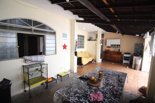 Cozinha e Área de Serviço de casa à venda com 2 quartos, 105m² em Santa Cruz Industrial, Contagem