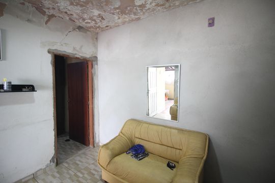 Sala de casa à venda com 2 quartos, 105m² em Santa Cruz Industrial, Contagem