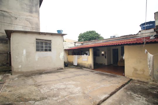 Quintal de casa para alugar com 2 quartos, 105m² em Santa Cruz Industrial, Contagem
