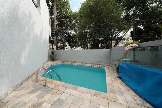 Piscina de casa à venda com 3 quartos, 111m² em Cidade Patriarca, São Paulo