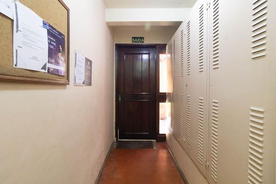 Entrada de apartamento para alugar com 2 quartos, 64m² em Cidade Baixa, Porto Alegre