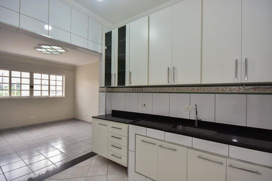 Casa à venda com 3 quartos, 152m² em Jardim Monte Kemel, São Paulo