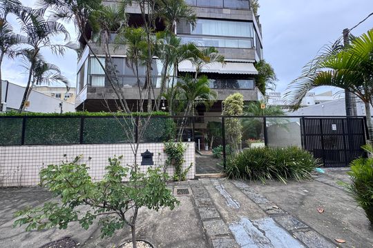 Fachada de apartamento para alugar com 2 quartos, 75m² em Recreio dos Bandeirantes, Rio de Janeiro