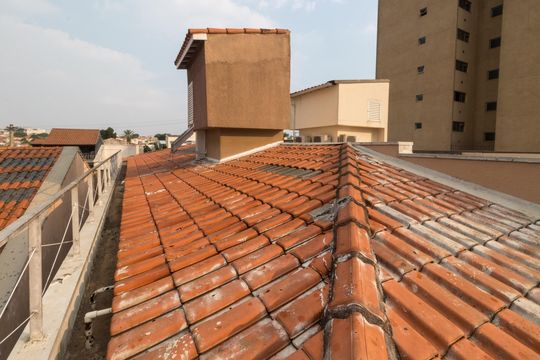 Telhado/Caixa-dágua de casa à venda com 3 quartos, 180m² em Vila Lucia, São Paulo