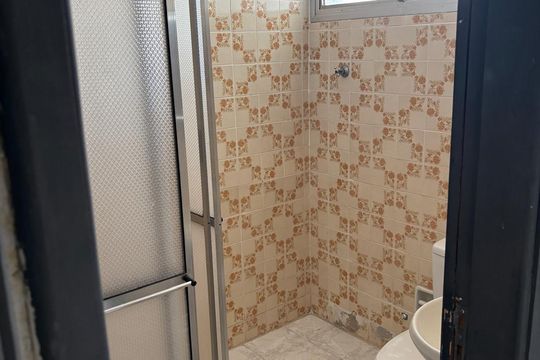 Banheiro de apartamento para alugar com 1 quarto, 34m² em Cambuí, Campinas