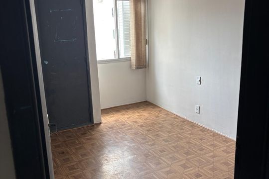 Quarto de apartamento para alugar com 1 quarto, 34m² em Cambuí, Campinas