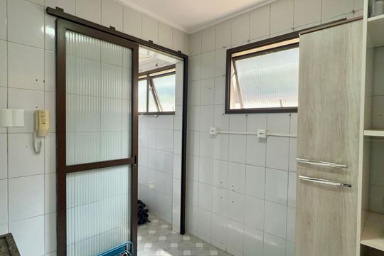 Cozinha de apartamento para alugar com 1 quarto, 50m² em Perdizes, São Paulo