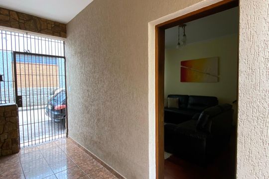 Casa à venda com 3 quartos, 171m² em Vila Santa Rosa, Jundiaí