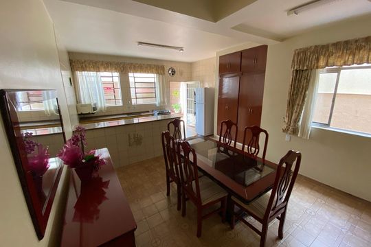 Casa à venda com 3 quartos, 171m² em Vila Santa Rosa, Jundiaí