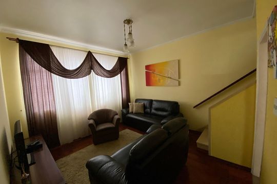 Casa à venda com 3 quartos, 171m² em Vila Santa Rosa, Jundiaí