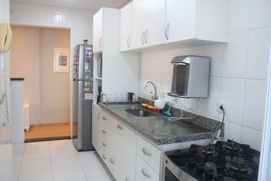 Cozinha de apartamento à venda com 2 quartos, 70m² em Santa Paula, São Caetano do Sul