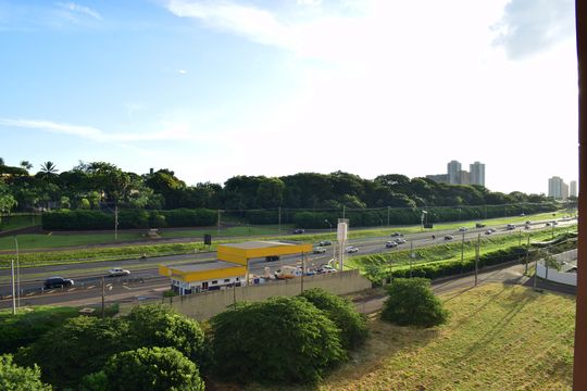 Vista da Sacada de apartamento para alugar com 3 quartos, 83m² em Jardim Botânico, Ribeirão Preto