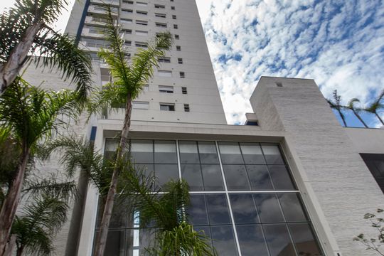 Vista da Rua de apartamento à venda com 1 quarto, 49m² em Alphaville Empresarial, Barueri