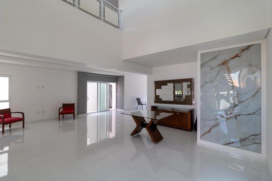 Casa de Condomínio à venda com 4 quartos, 330m² em Swiss Park, Campinas
