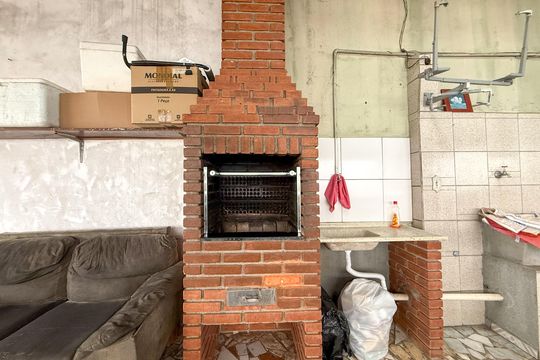 Churrasqueira de casa à venda com 3 quartos, 130m² em Jardim Vergueiro, São Paulo